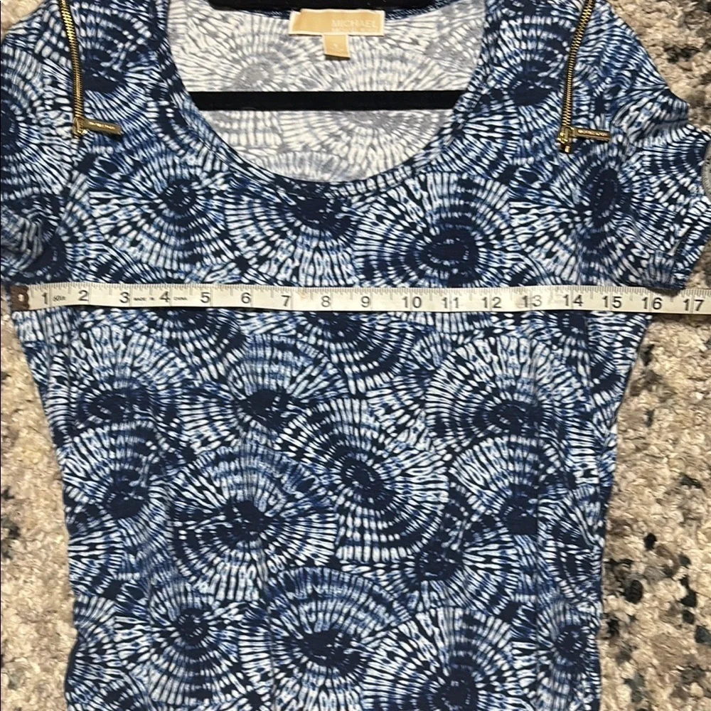 Blouse of Michael Kors.. Blue pattern